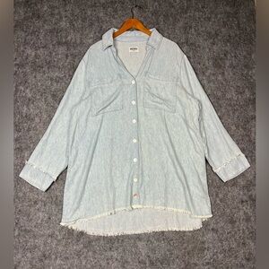 Mumu Light Wash Button-Up Fringe Hem Shirt